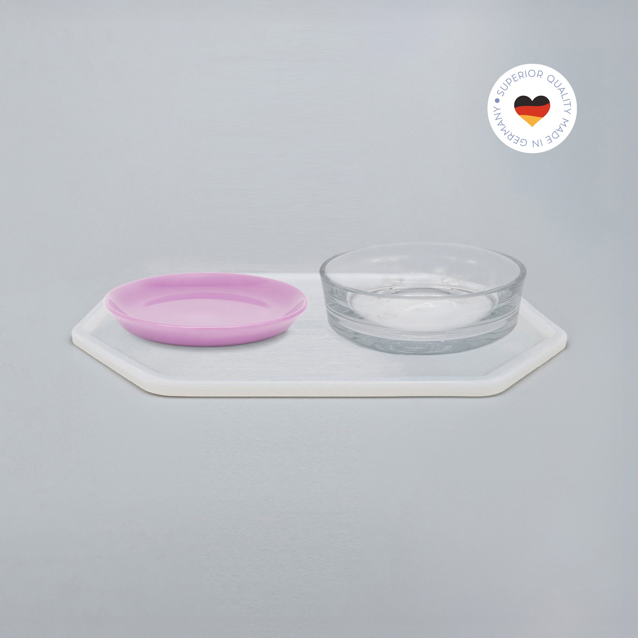 2er Essgeschirr-Set für Katzen – 1 Unterlage, 1 Katzenteller und 1 Trinkschale in Größe 20 cm – Ansicht von schräg oben (200)