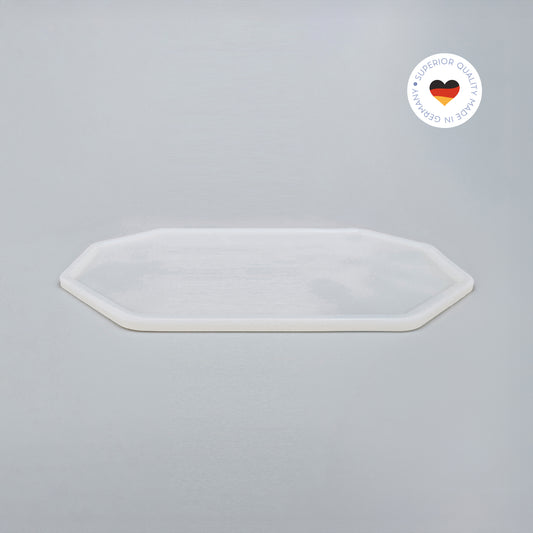 8-eckige farblose Silikonunterlage für Katzengeschirr, Länge 50,5 cm und Breite 27,5 cm – Ansicht von schräg oben