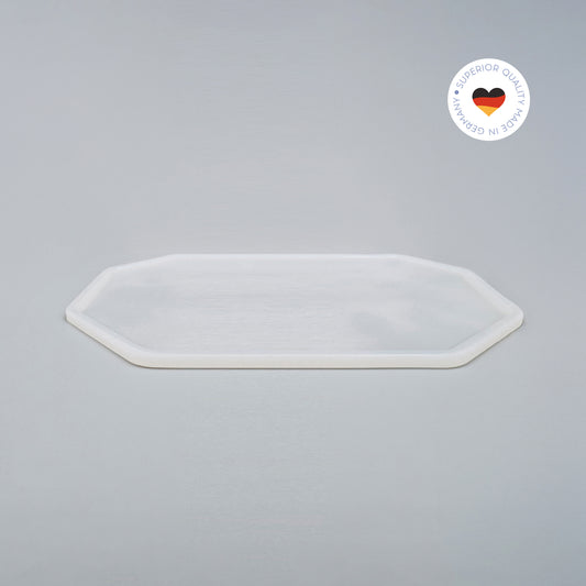 8-eckige farblose Silikonunterlage für Katzengeschirr, Länge 56 cm und Breite 30,5 cm – Ansicht von schräg oben