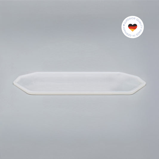 8-eckige farblose Silikonunterlage für Katzengeschirr, Länge 65,5 cm und Breite 24,5 cm – Ansicht von schräg oben