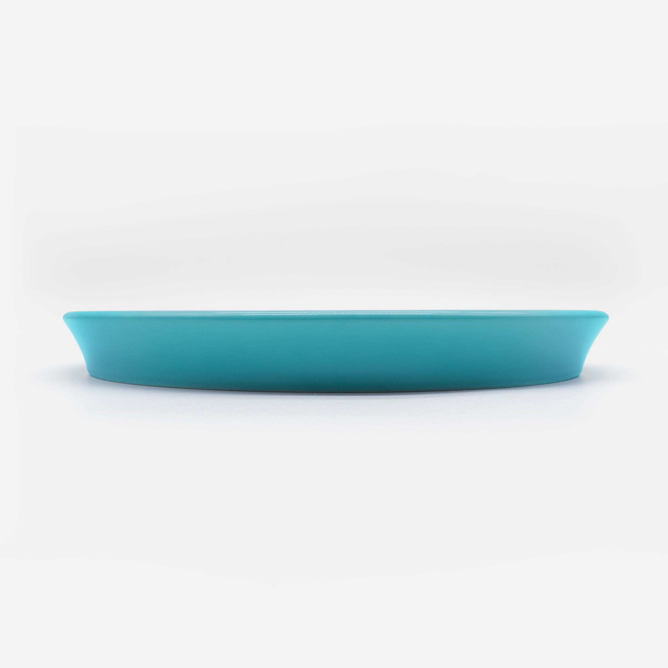 Seitenansicht blauer Katzenteller aus Porzellan in Größe 22 cm (Mountain Lake)