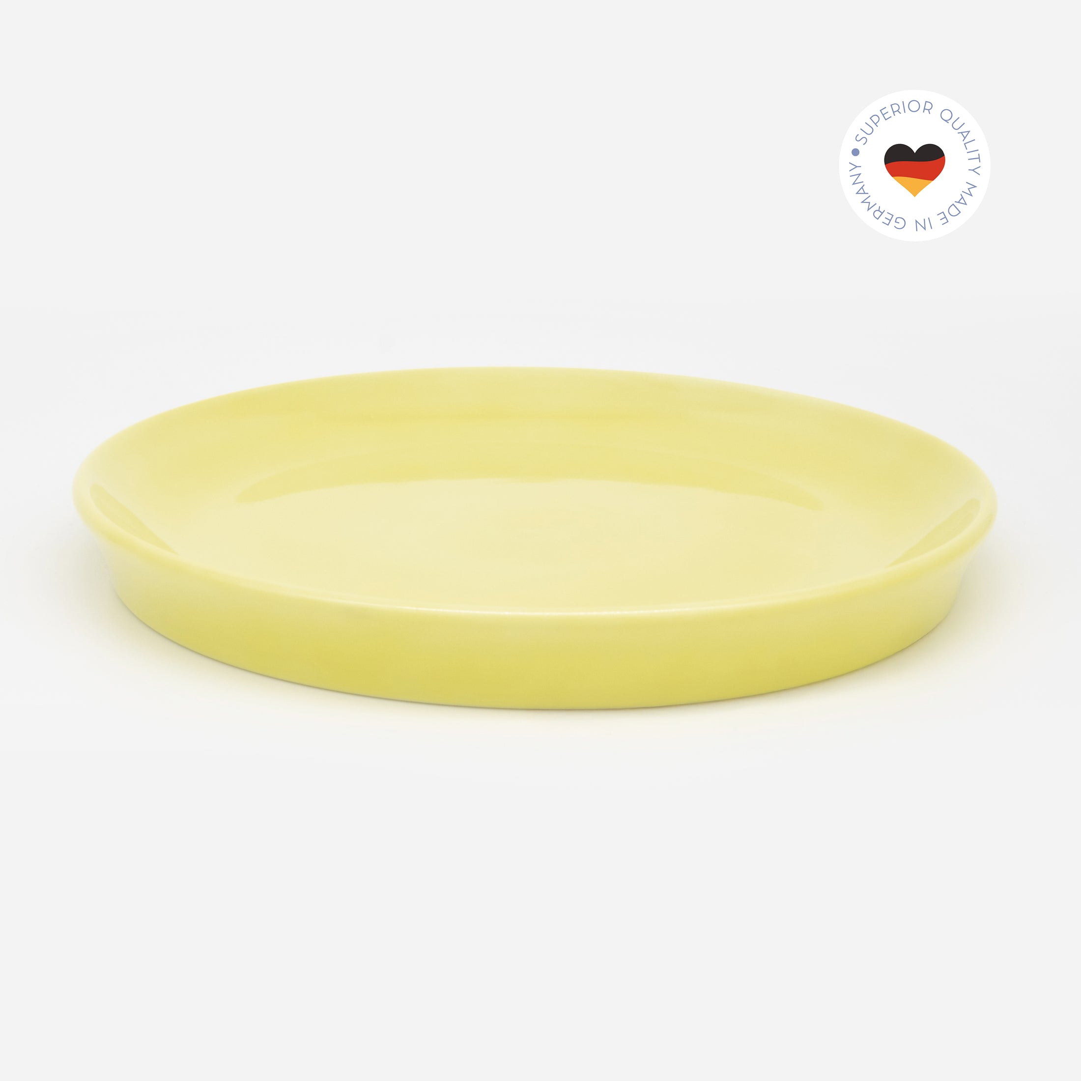 Gelber Katzenteller aus Porzellan in Größe 22 cm – Ansicht von schräg oben (Faded Linden Yellow)