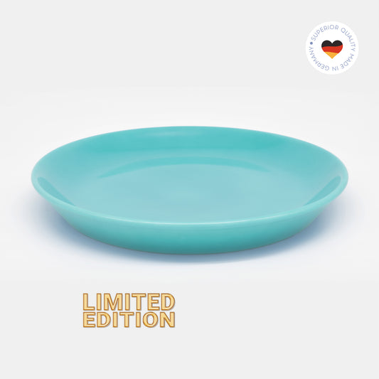 Hellblauer Katzenteller aus Porzellan in Größe 20 cm – Ansicht von schräg oben